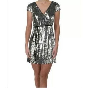 Aqua Women’s XS Silver Sequined Cap Sleeve Mini Wrap Cocktail Dress NWT